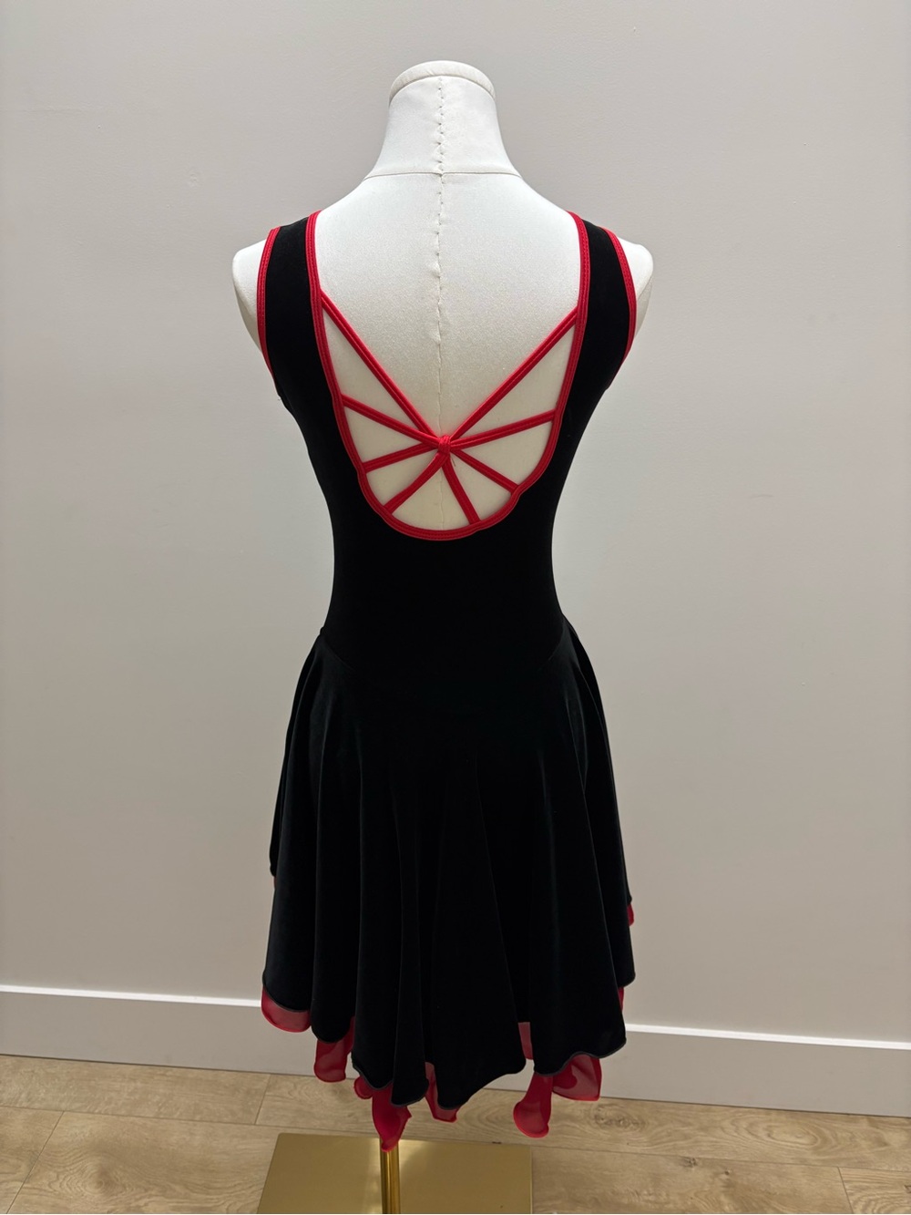 SixO Figure Skating Dress – Petite Tall – Black Velvet & Red – Open Back